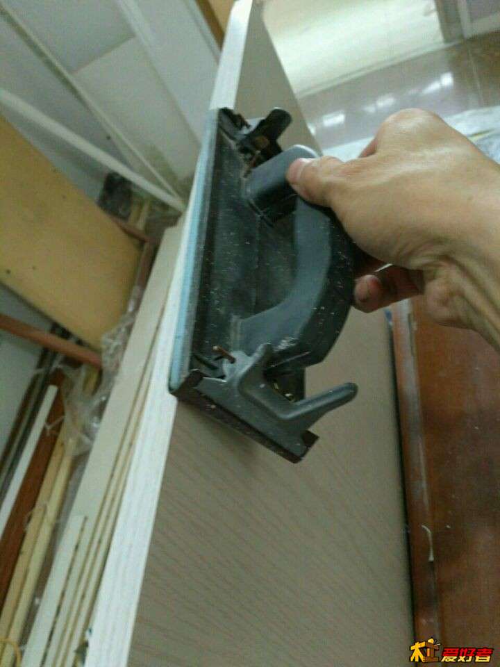 柜门封边修边