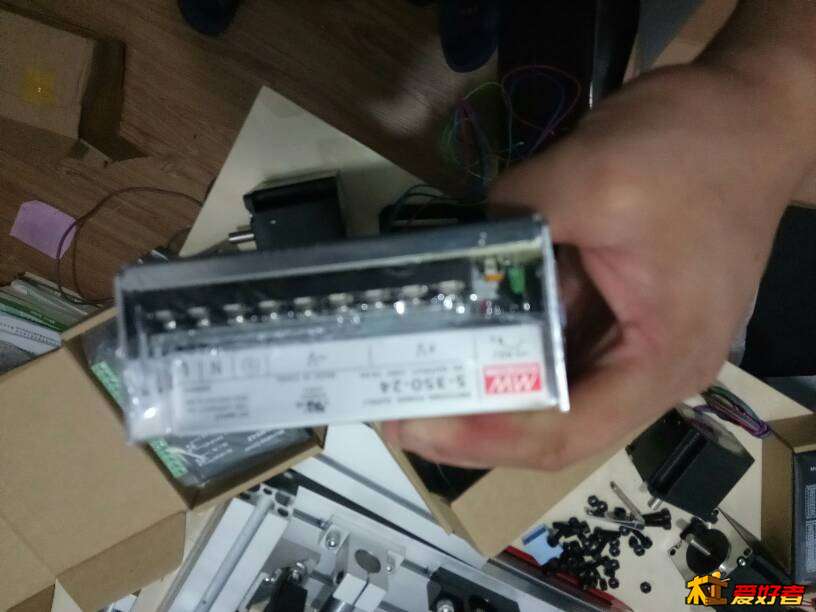 042105w27gfelreibbbfvb.jpg