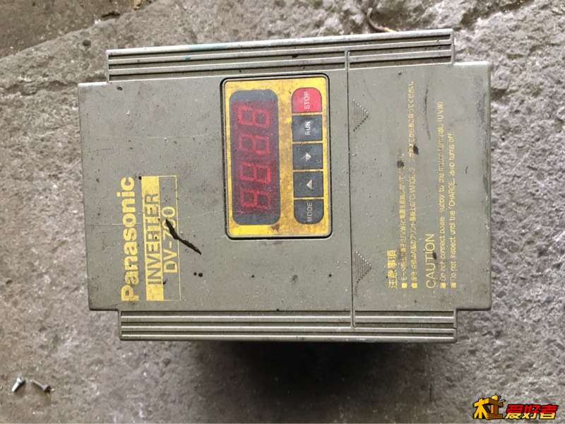 204612ubpq321m8mzv3umv.jpg