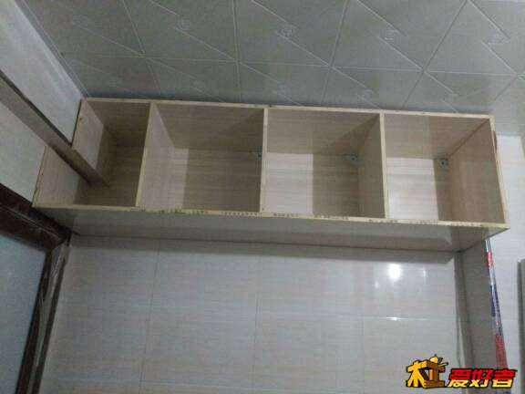 140024p8k09r9r3cov028k.jpg