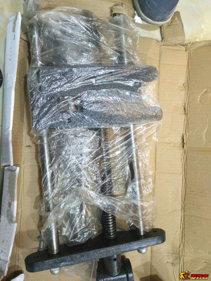 181406rzbs1ndtwt111f5k.jpg