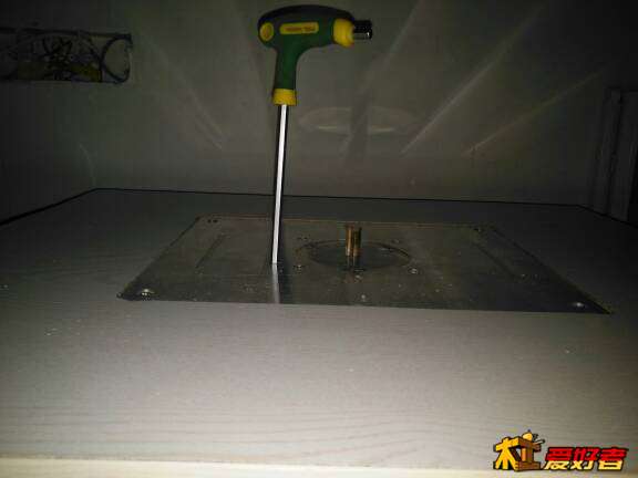 110109x46r6aa8652t5awn.jpg