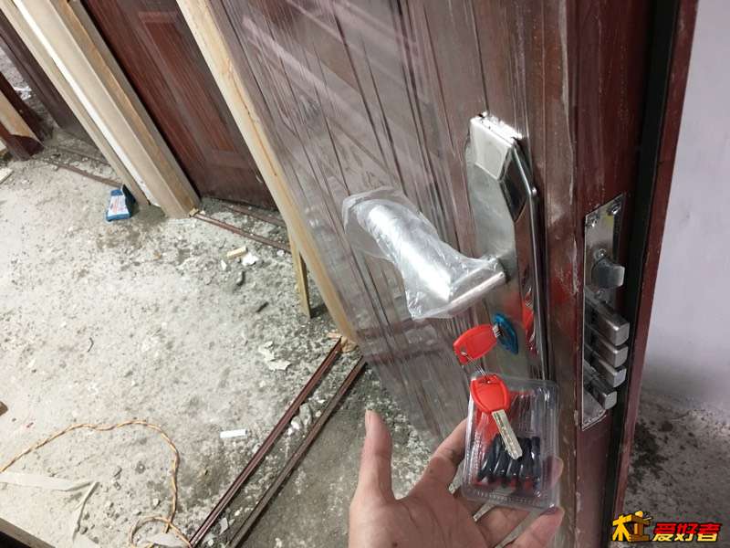 121825nd9i0rp0zm6027o2.jpg
