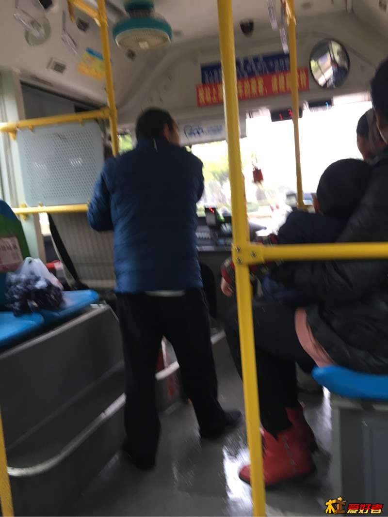 123702sjjmyz4xxxtjuywt.jpg