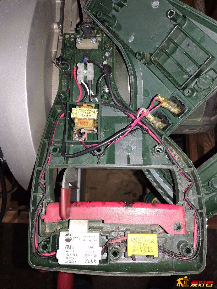 142300pfkc0nrcl8s0m0kj.jpg