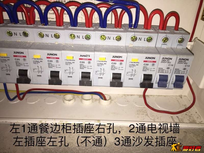 095437fubqs1l31led31sx.jpg