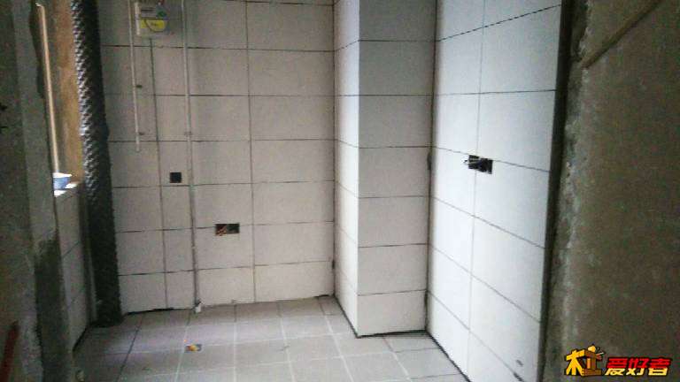 203854o3fbx40fhegbecl4.jpg