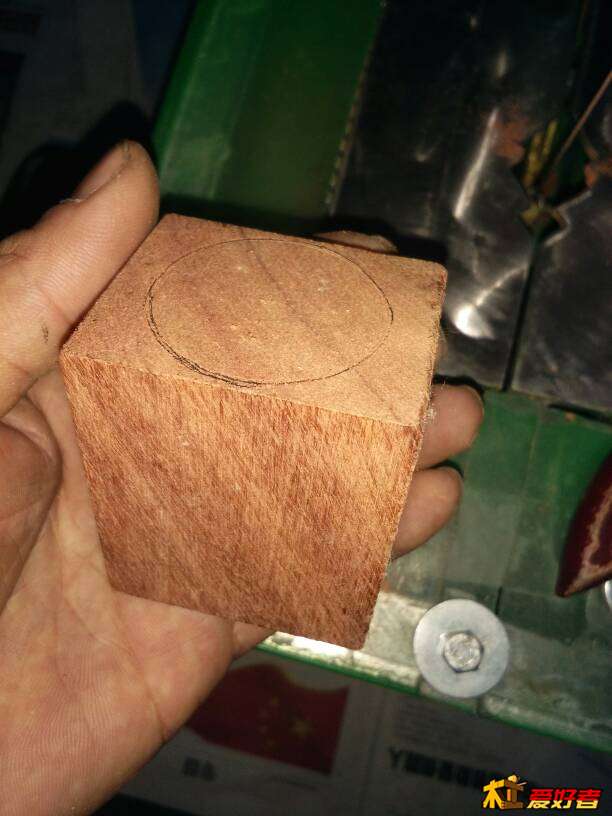 155424rb5fq7dv0xi90ovx.jpg