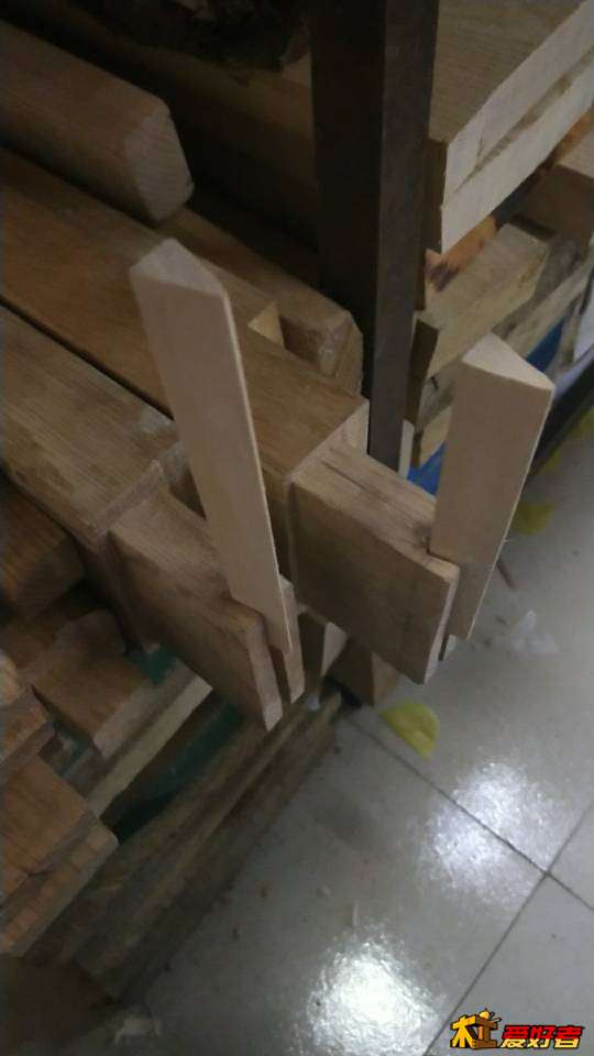 000437zo633d7ah6b8gde8.jpg