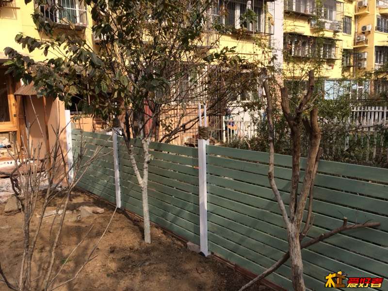 082826kr0ktqt18ymt0x30.jpg