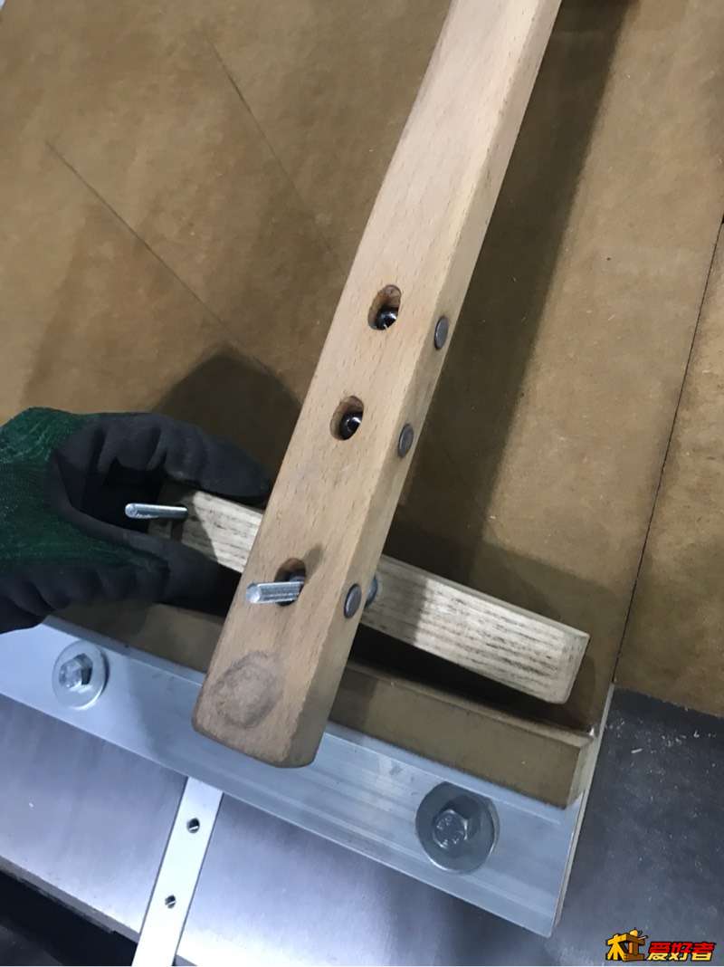 222112cumet2g73ndtudlj.jpg