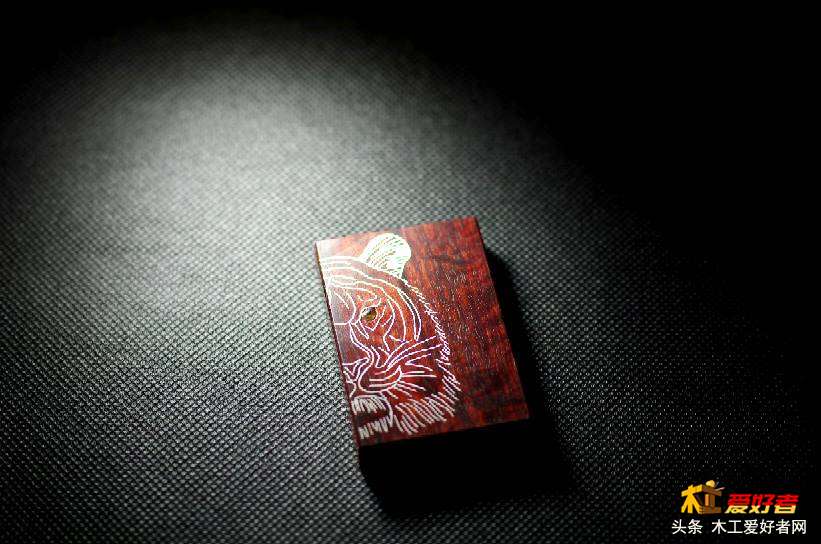 182250otc44qf2gczggchq.jpg