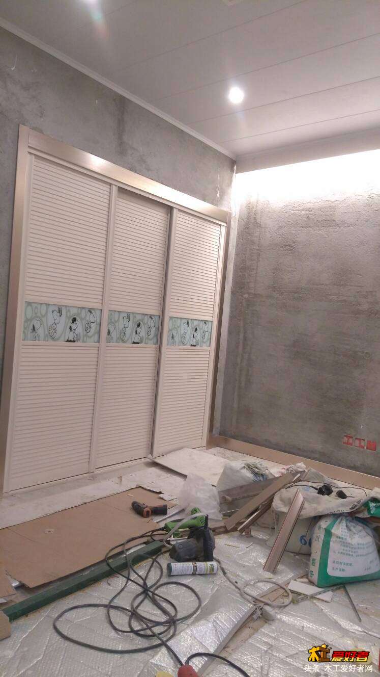 202728eqea6epyez7lilza.jpg