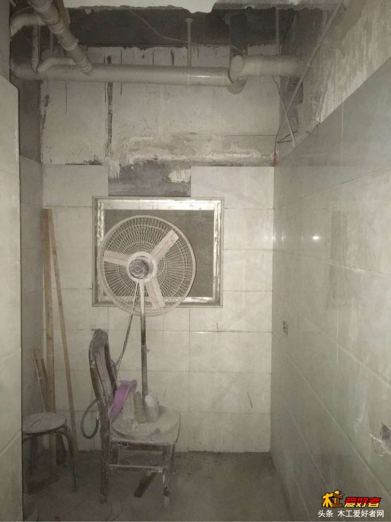152719pkmb288rsmveva9m.jpg
