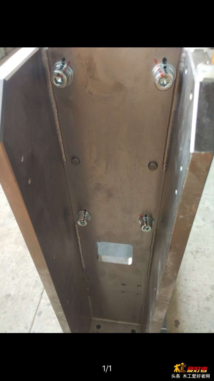 135102y717lz041k712cww.jpg