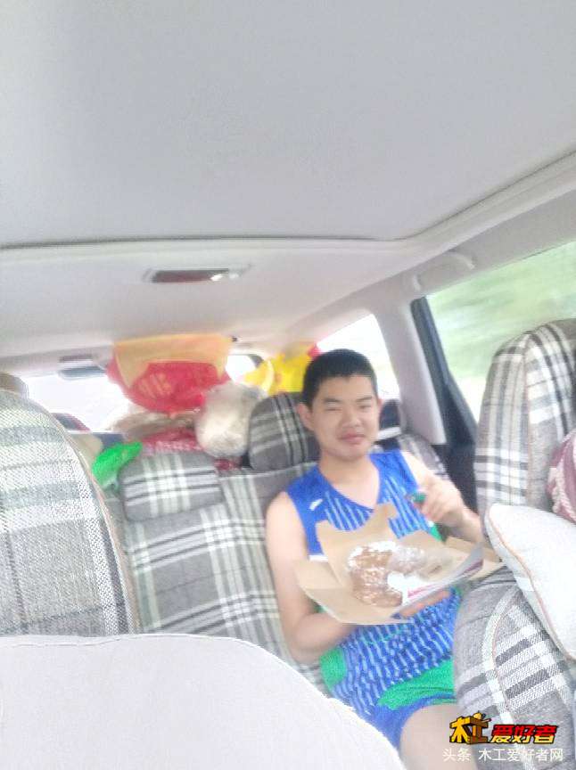 102516jdt0wgr8uhqufdru.jpg