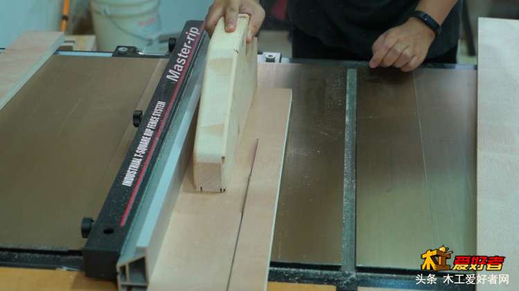 晖木工坊002期-电脑桌 (6).JPG