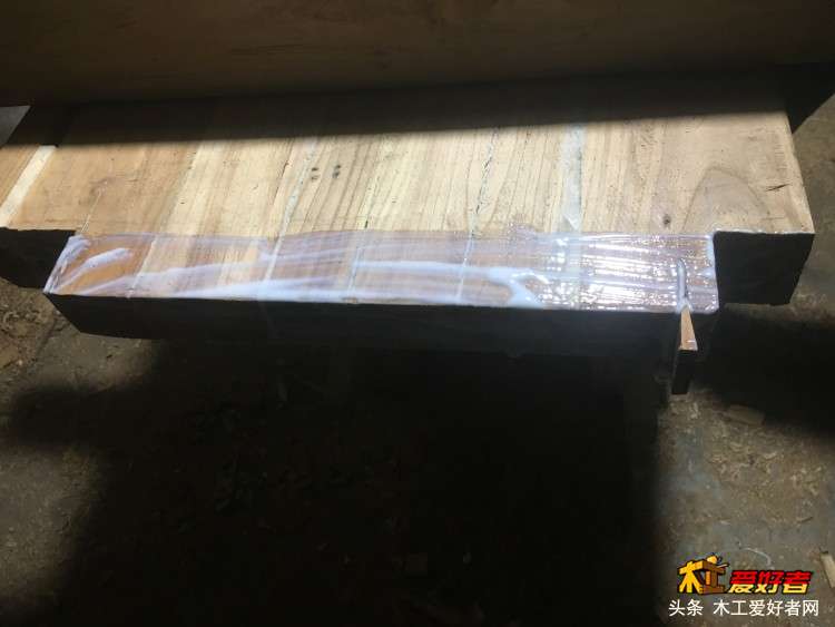 铁翰堂木工桌制作流程图(3封边处理） (4).JPG