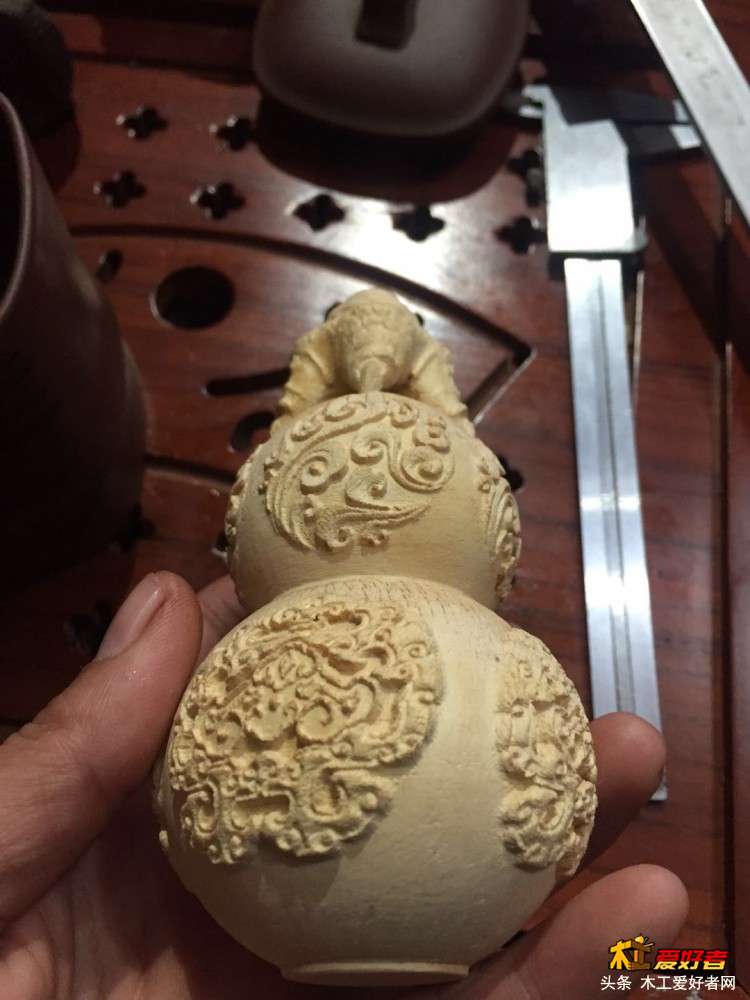 出来有点扭