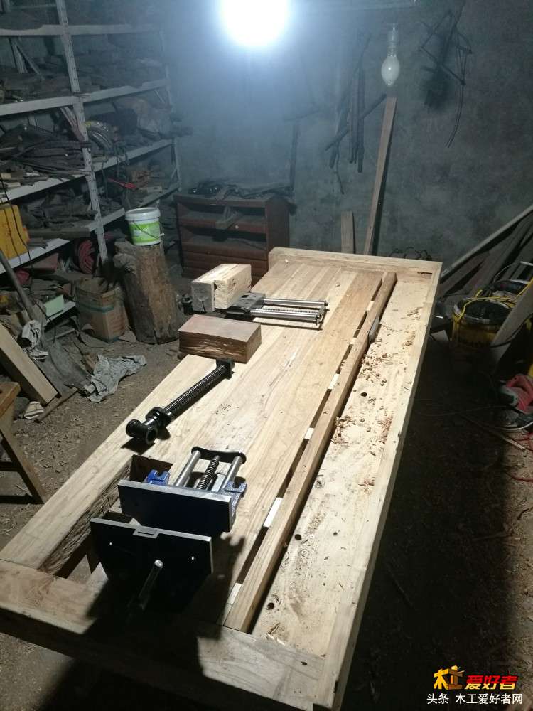 铁翰堂木工桌制作流程图(5夹具安装1-尾钳) (3).jpg
