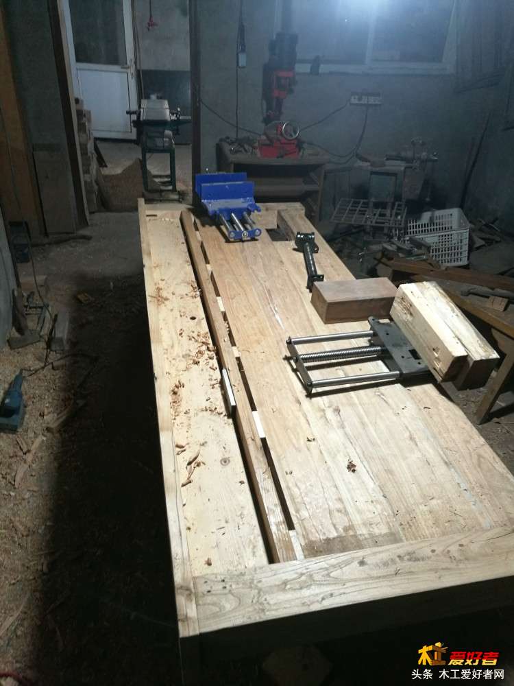 铁翰堂木工桌制作流程图(5夹具安装1-尾钳) (4).jpg
