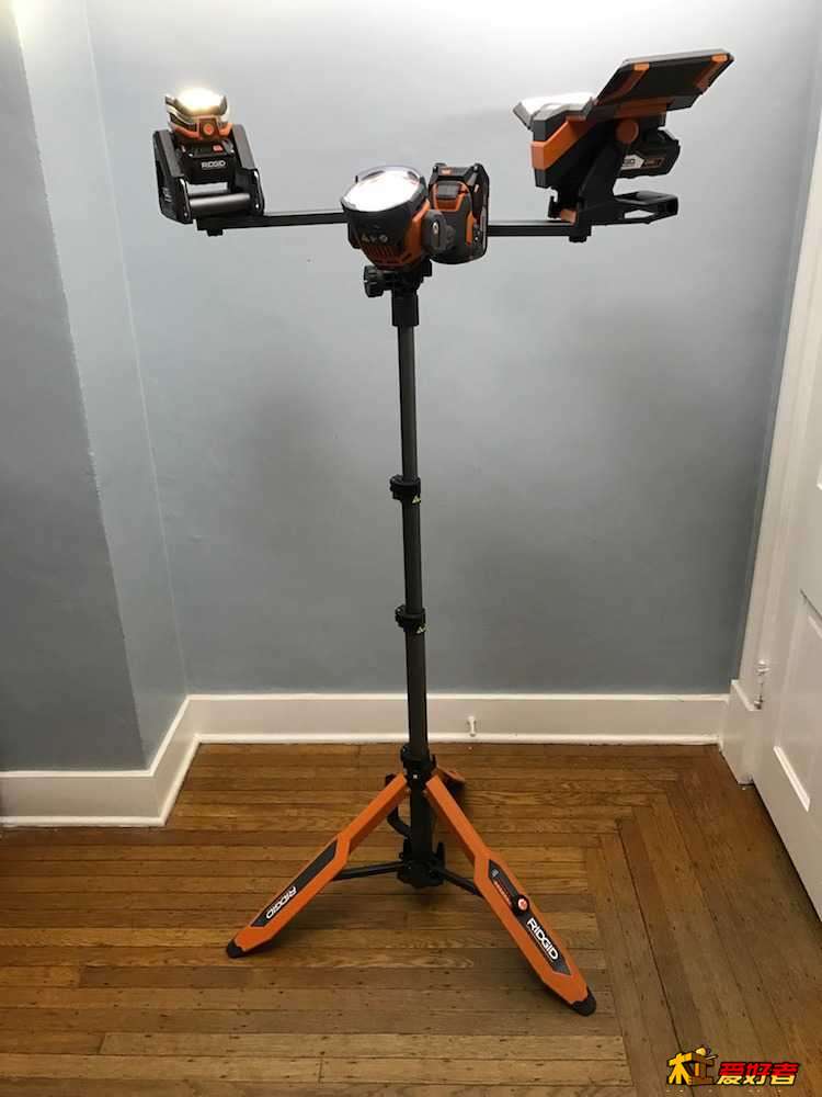 tripod-3-lights.jpg