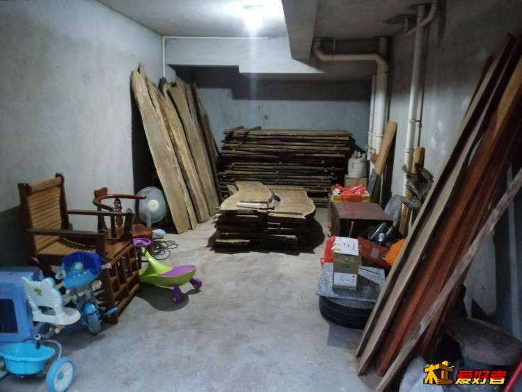 地库储藏室.jpg