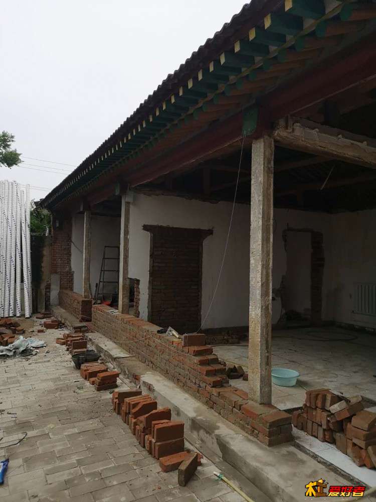 一天的劳动成果，下一步砌柱子