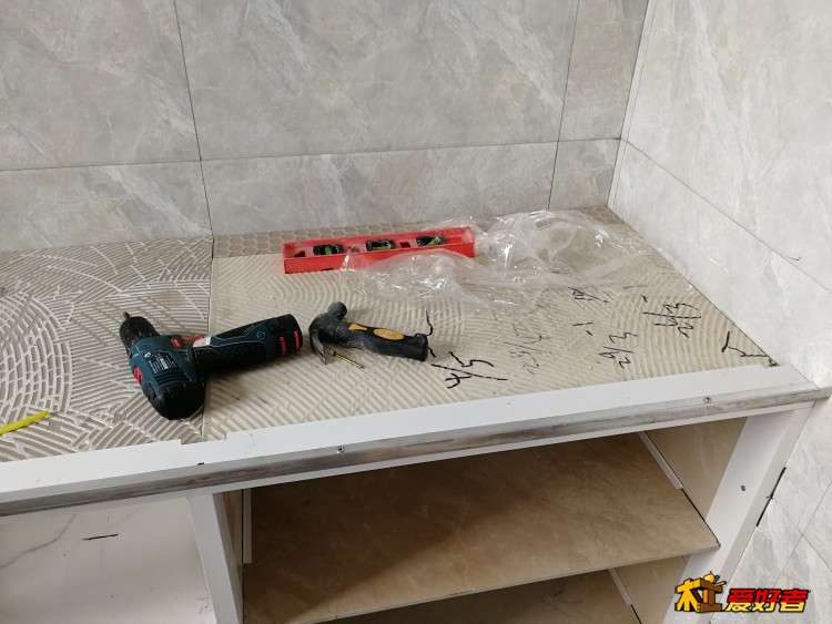 云石胶黏贴边角