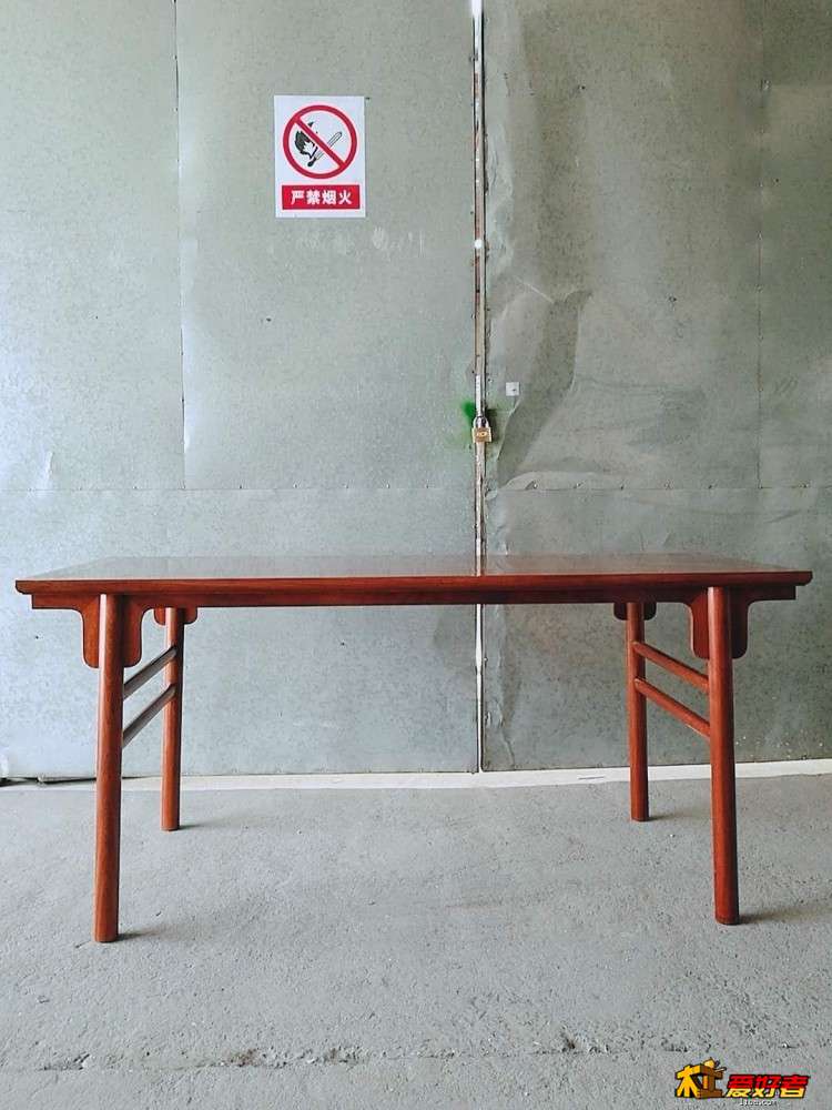 46875103.jpg