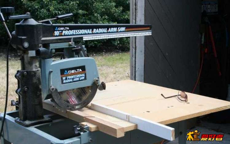 radial-arm-saw.jpg