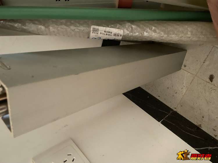 刨体选用方形铝合金型材