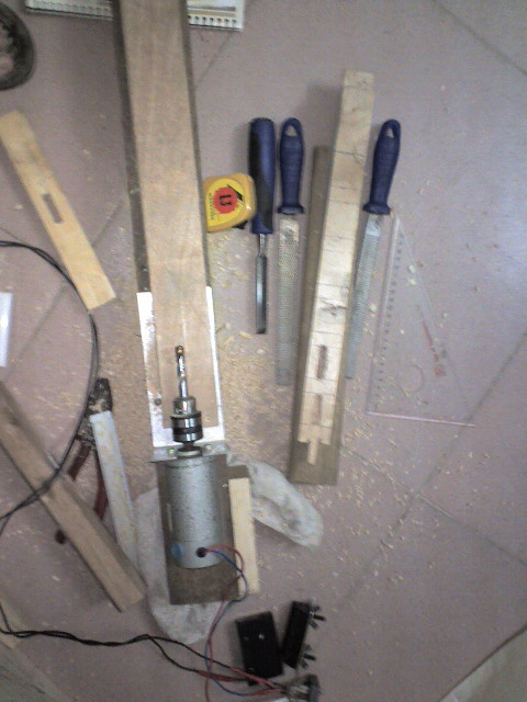 自制开榫打垂直孔眼机器