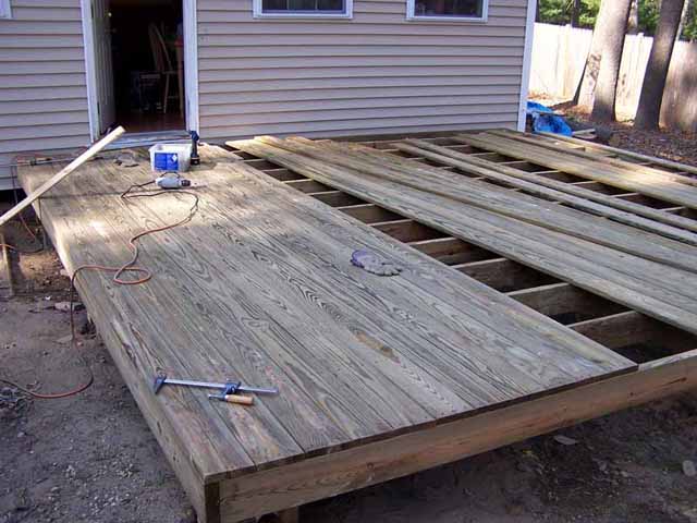 buillding deck 105.jpg