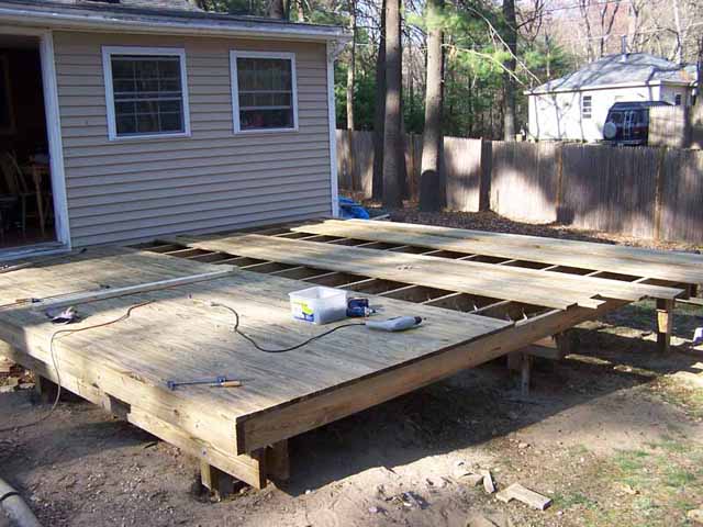 buillding deck 109.jpg
