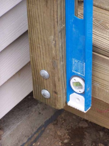 buillding deck 160.JPG
