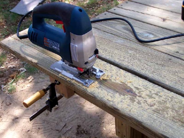 buillding deck 143.JPG