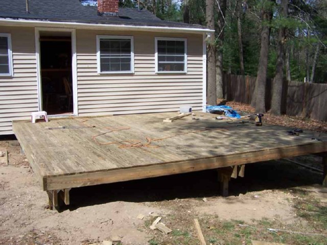 buillding deck 147.JPG