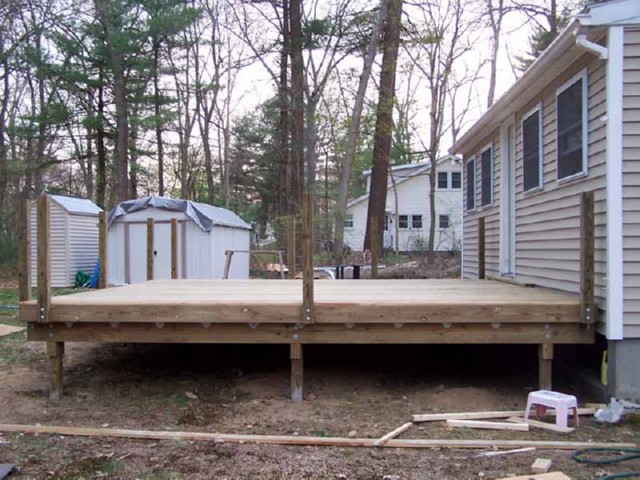 buillding deck 170.JPG