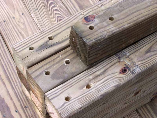 buillding deck 154.JPG