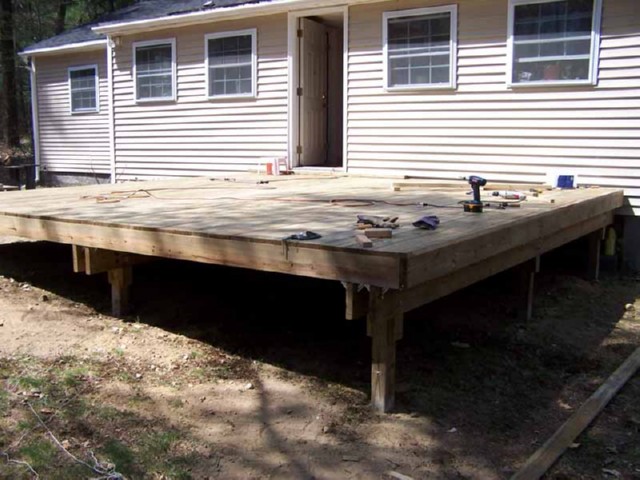 buillding deck 146.JPG