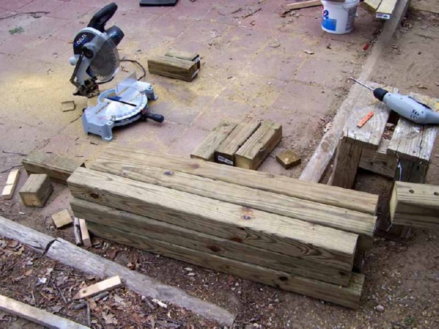 buillding deck 150.JPG