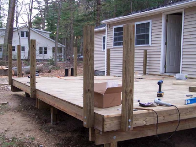 buillding deck 168.JPG