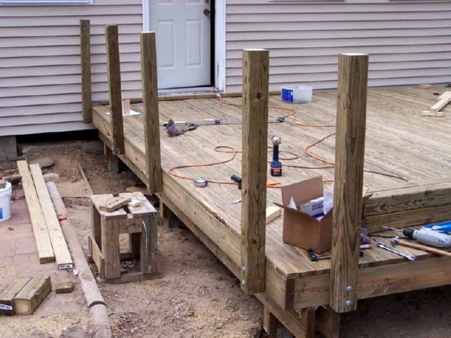 buillding deck 167.JPG