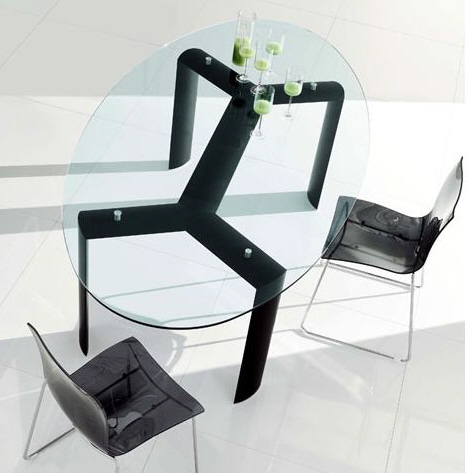 TONIN CASA MODERN OVAL GLASS DINING TABLE AND CHAIRS.jpg