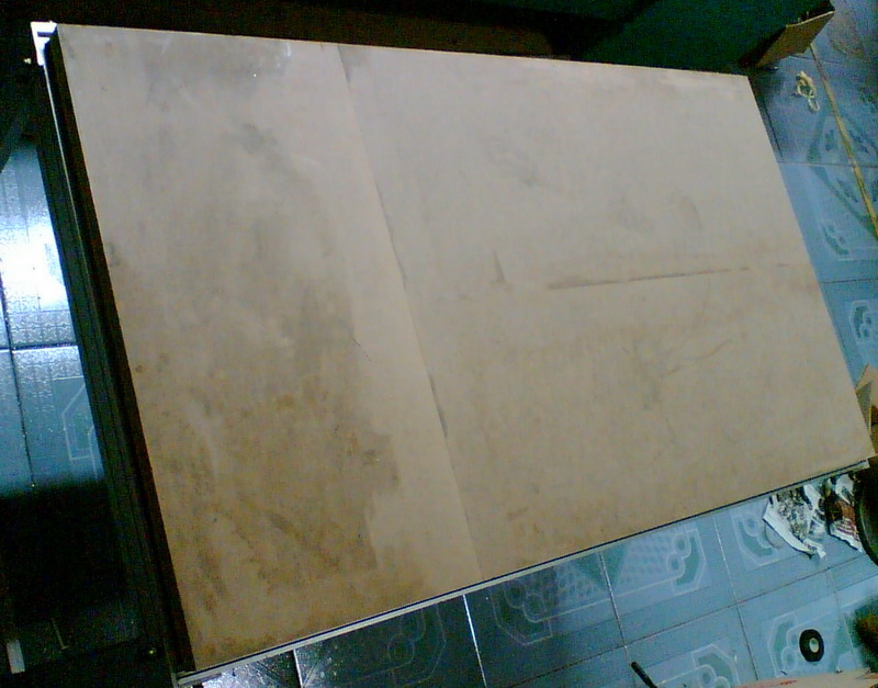 先放在台面看看效果(还未封边)