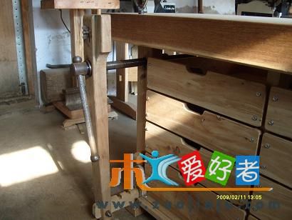 把前大夹板摇出