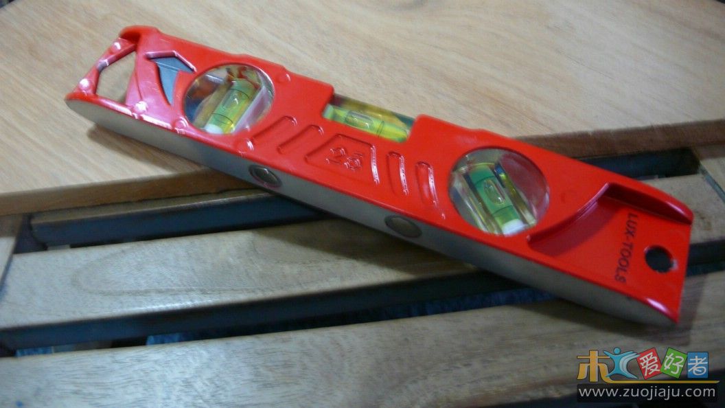 toolshowlux以色列产水平尺.jpg