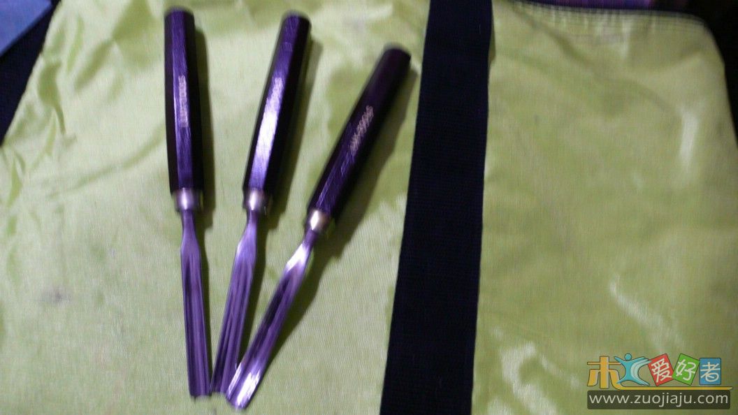 toolshowlux5星雕刻刀缺2把.jpg
