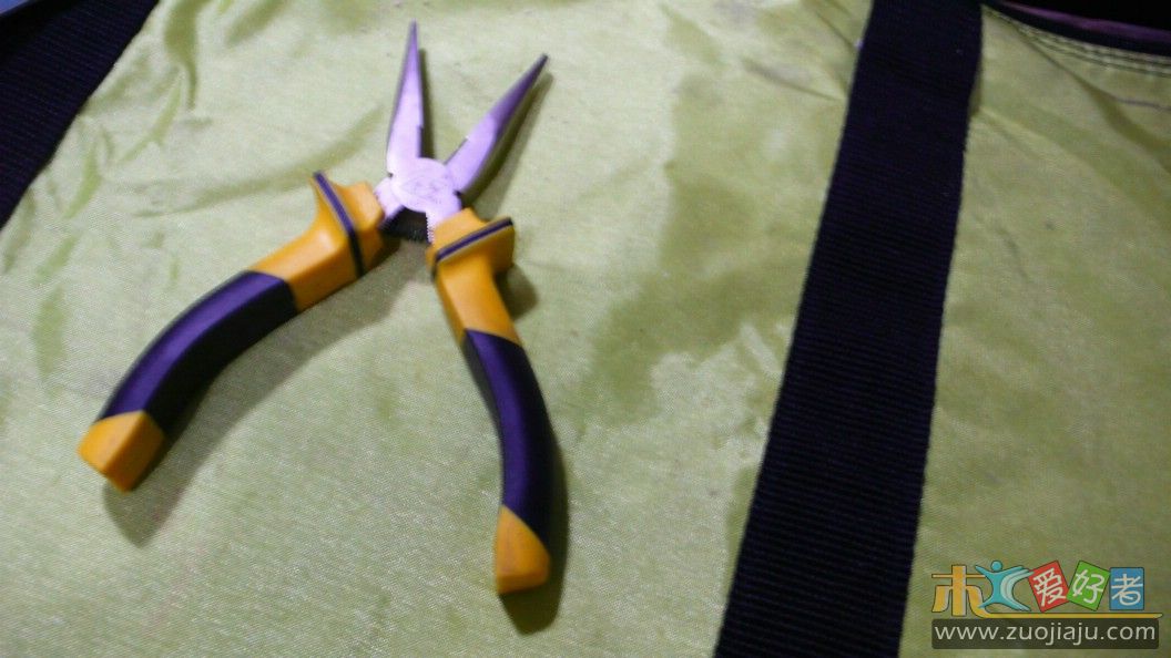 toolshow沪玉尖嘴钳.jpg